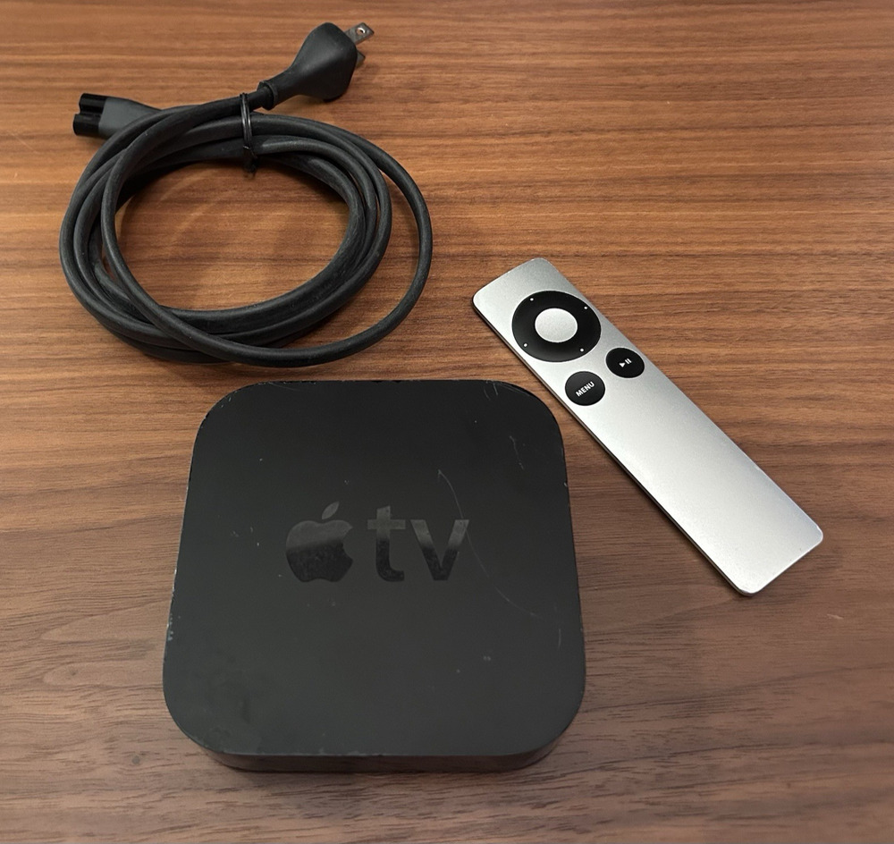 WORKING Apple TV A1427 3rd Generation HD Media Streamer, Remote, & Power Cable